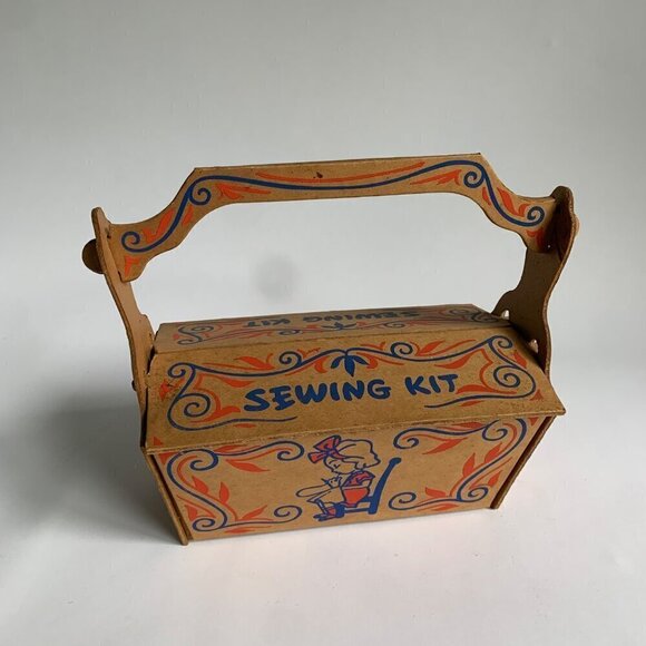 Vintage Pressed Cardboard Child's Toy Sewing Kit Box Handled - Picture 4 of 7